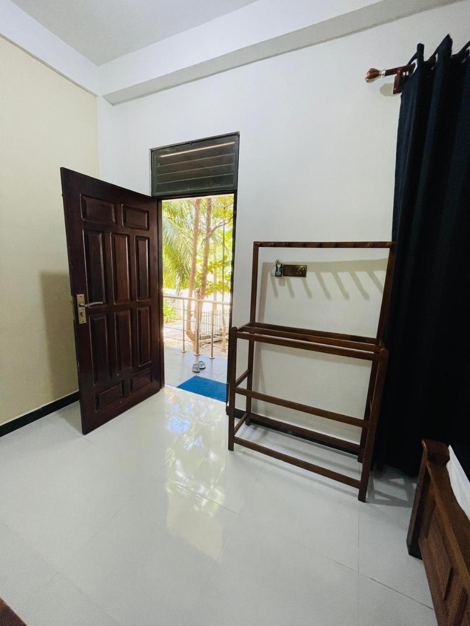 Natraj Guest House Trincomalee Εξωτερικό φωτογραφία